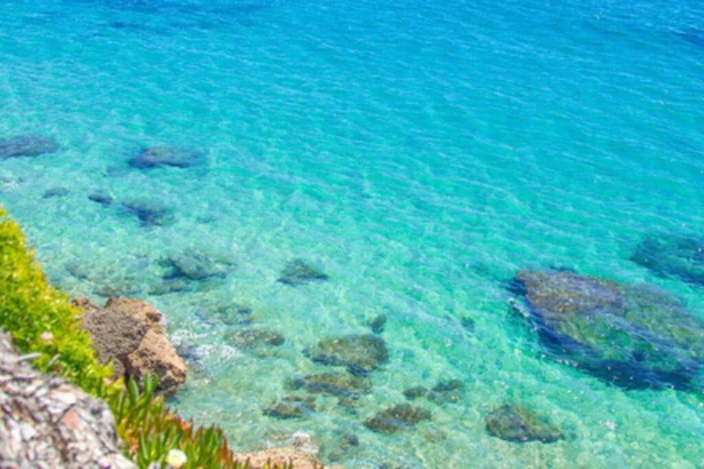 Ático de diseño sobre la Cala de las Sirenas!! Miami Platja  Exterior foto