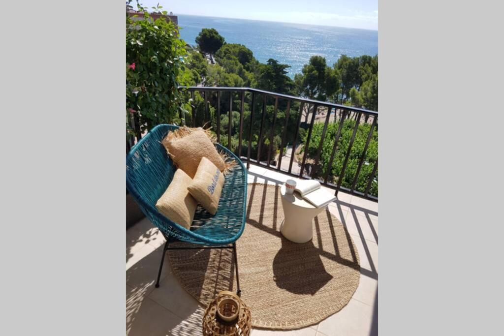 Ático de diseño sobre la Cala de las Sirenas!! Miami Platja  Exterior foto