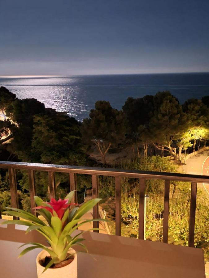 Ático de diseño sobre la Cala de las Sirenas!! Miami Platja  Exterior foto